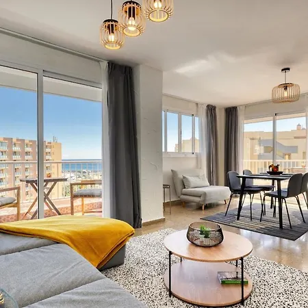 Seafront With Parking - Magnolia Apartman *