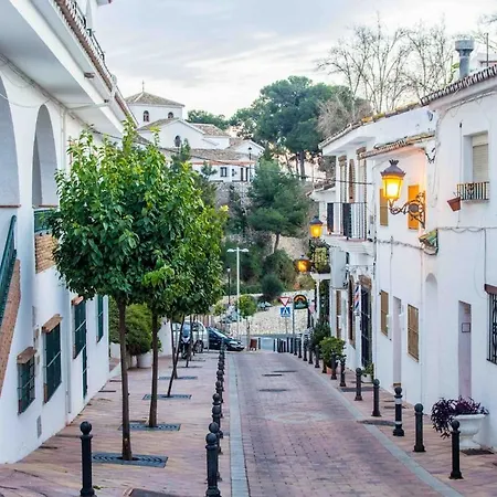 Seafront With Parking - Magnolia * Benalmádena
